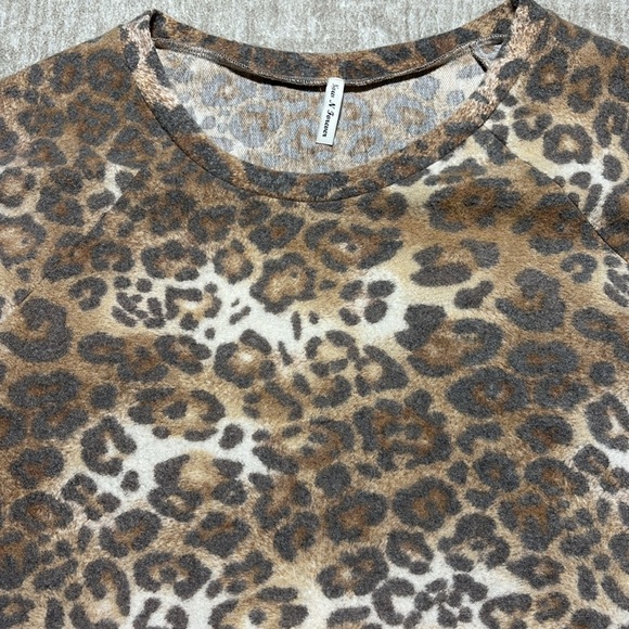 3X (2x) Now and forever fleece leopard print comfy pullover top long sleeve - Picture 2 of 5